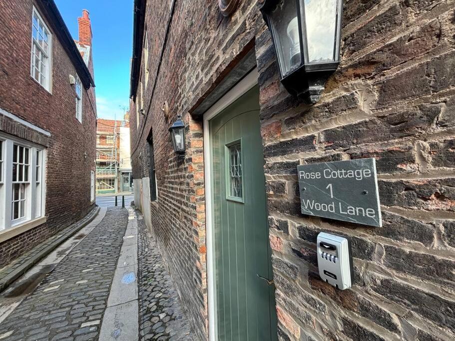 Quirky Cottage In The Historical Town Of Beverley Exterior photo